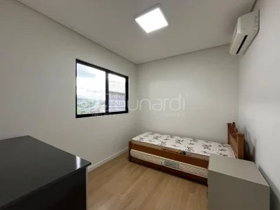 Foto Apartamento com 2 Dormitórios