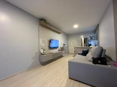Foto Apartamento com 2 Dormitórios