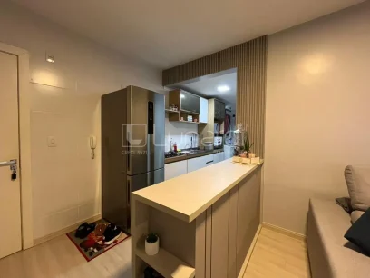 Foto Apartamento com 2 Dormitórios