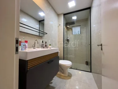 Foto Apartamento com 2 Dormitórios