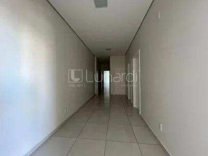Foto Apartamento com 3 Dormitórios