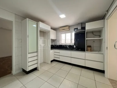 Foto Casa com 3 Dormitórios