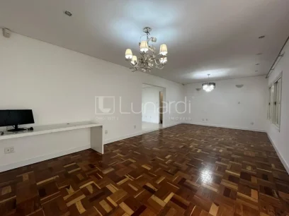 Foto Casa com 3 Dormitórios