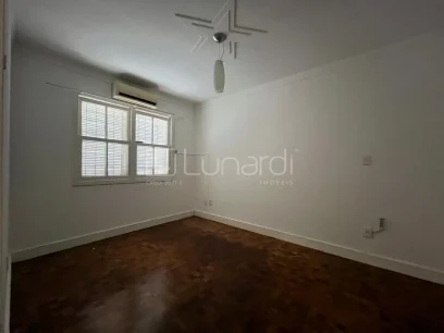 Foto Casa com 3 Dormitórios