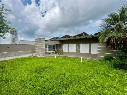 Foto Casa com 3 Dormitórios