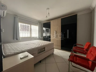 Foto Apartamento com 2 Dormitórios