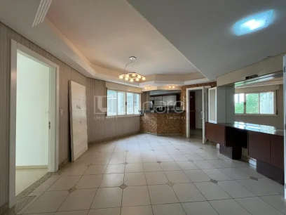 Foto Apartamento com 3 Dormitórios