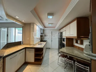 Foto Apartamento com 3 Dormitórios