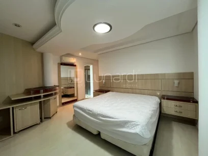 Foto Apartamento com 3 Dormitórios