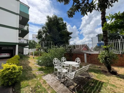 Foto Apartamento com 3 Dormitórios