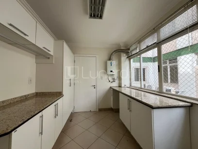 Foto Apartamento com 3 Dormitórios