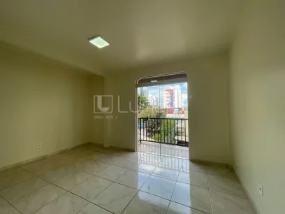 Foto Apartamento com 3 Dormitórios