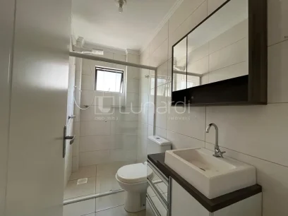Foto Apartamento com 2 Dormitórios
