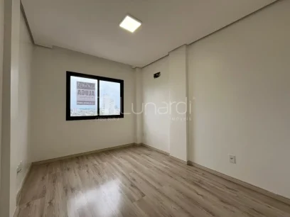 Foto Apartamento com 3 Dormitórios