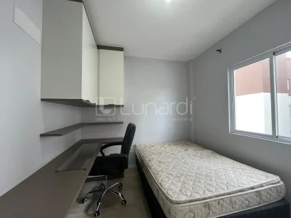 Foto Apartamento com 2 Dormitórios