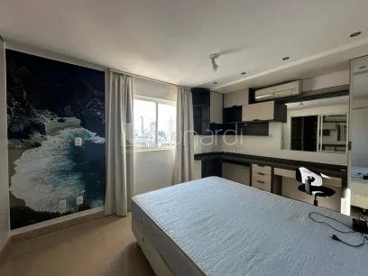 Foto Apartamento com 3 Suítes