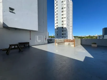 Foto Apartamento com 2 Dormitórios