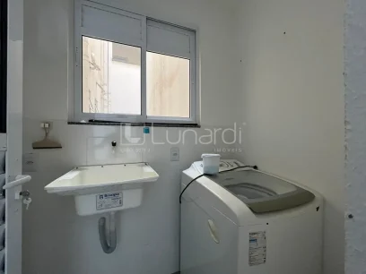 Foto Apartamento com 2 Dormitórios