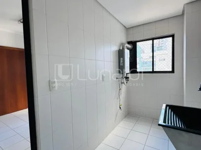 Foto Apartamento com 3 Dormitórios