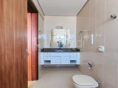 Foto Apartamento com 3 Dormitórios