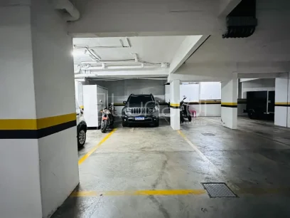 Foto Apartamento com 3 Dormitórios