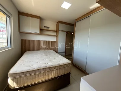 Foto Apartamento com 2 Dormitórios