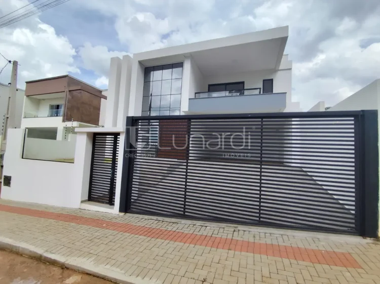 Casa com 3 Dormitórios