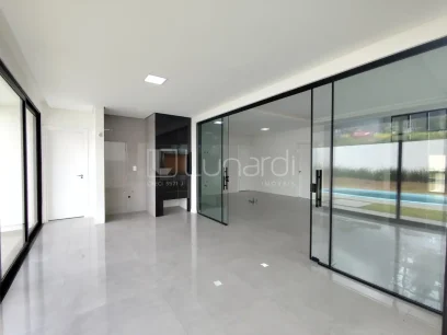 Foto Casa com 3 Dormitórios