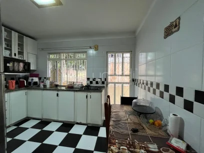 Foto Casa com 3 Dormitórios