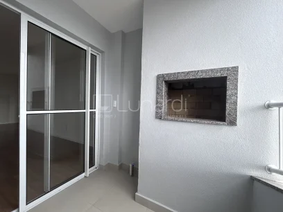 Foto Apartamento com 2 Dormitórios