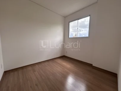 Foto Apartamento com 2 Dormitórios