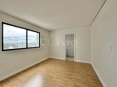 Foto Apartamento com 3 Suítes