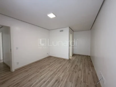 Foto Apartamento com 3 Dormitórios