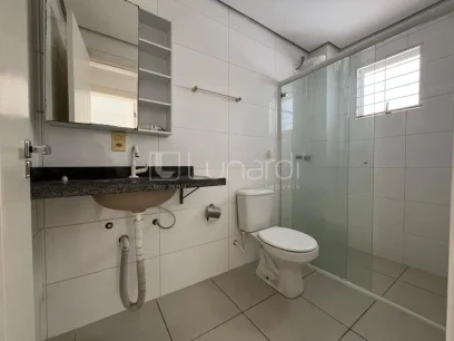 Foto Apartamento com 2 Dormitórios