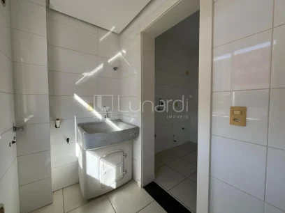 Foto Apartamento com 2 Dormitórios