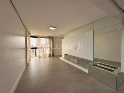 Foto Apartamento com 3 Dormitórios