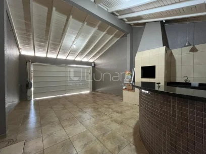 Foto Casa com 3 Dormitórios