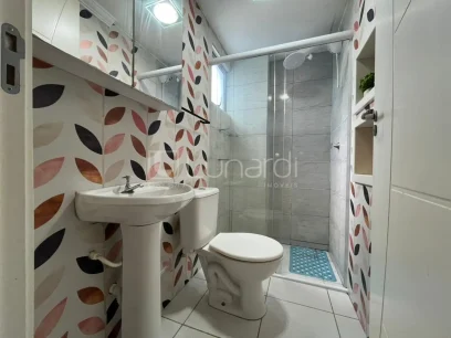 Foto Apartamento com 2 Dormitórios