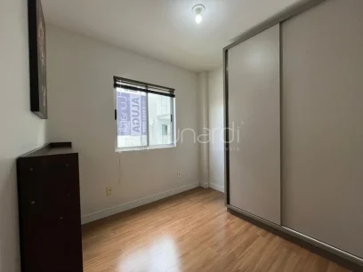 Foto Apartamento com 2 Dormitórios