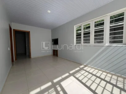 Foto Casa com 2 Dormitórios