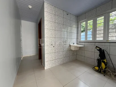 Foto Casa com 2 Dormitórios