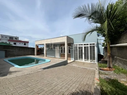 Foto Casa com 2 Dormitórios