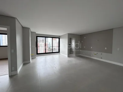 Apartamento com 2 Dormitórios