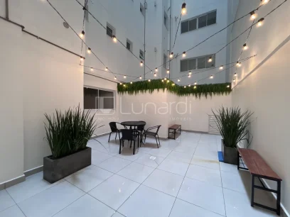 Apartamento com 2 Dormitórios