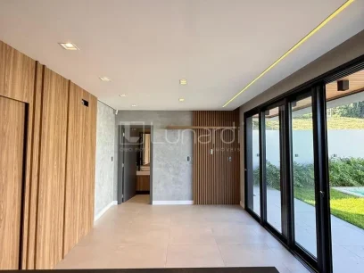 Foto Casa com 3 Suítes