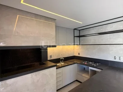 Foto Casa com 3 Suítes