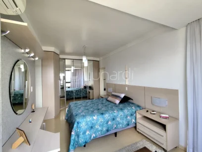 Foto Apartamento com 3 Dormitórios