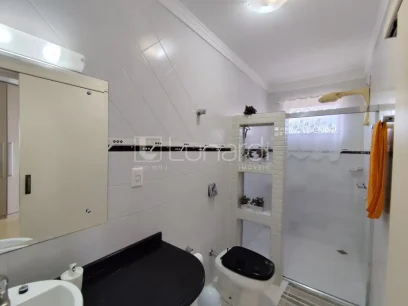 Foto Apartamento com 3 Dormitórios