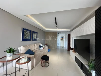 Foto Apartamento com 3 Suítes