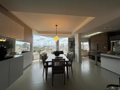 Foto Apartamento com 3 Suítes